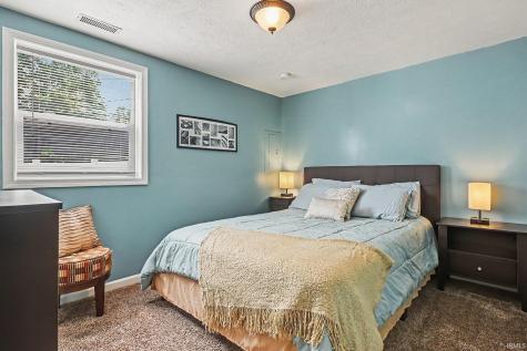 1420 Joyce Drive South Bend IN 46616