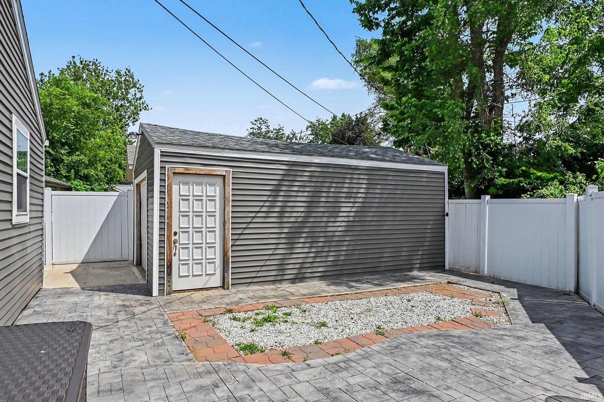 1420 Joyce Drive South Bend IN 46616