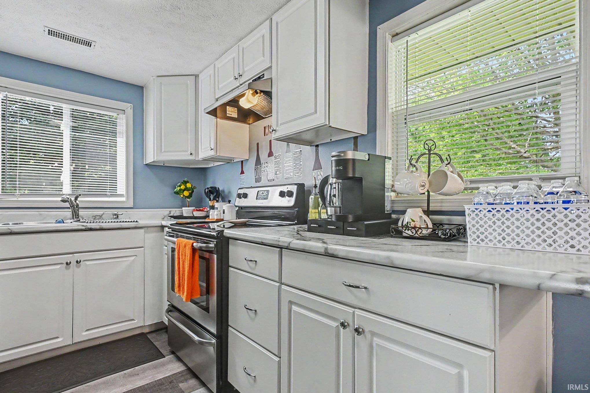 1420 Joyce Drive South Bend IN 46616