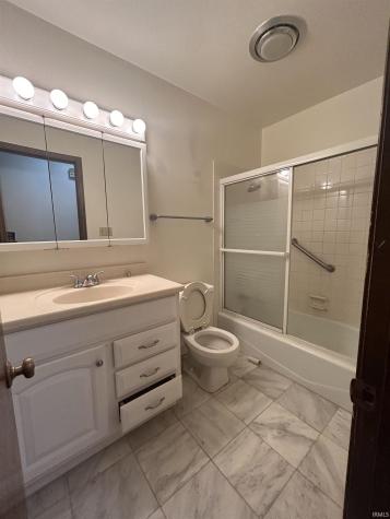 2433 S Spicewood Lane Bloomington IN 47401