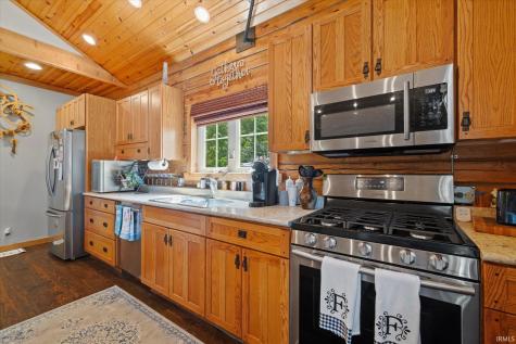 4738 Point Idalawn Drive Unionville IN 47468