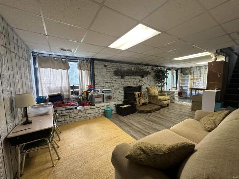 1357 S Hasler Road Bloomfield IN 47424