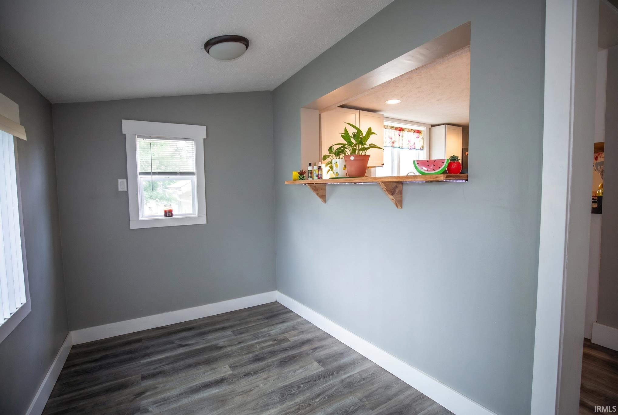 214 E Oakside Street South Bend IN 46614