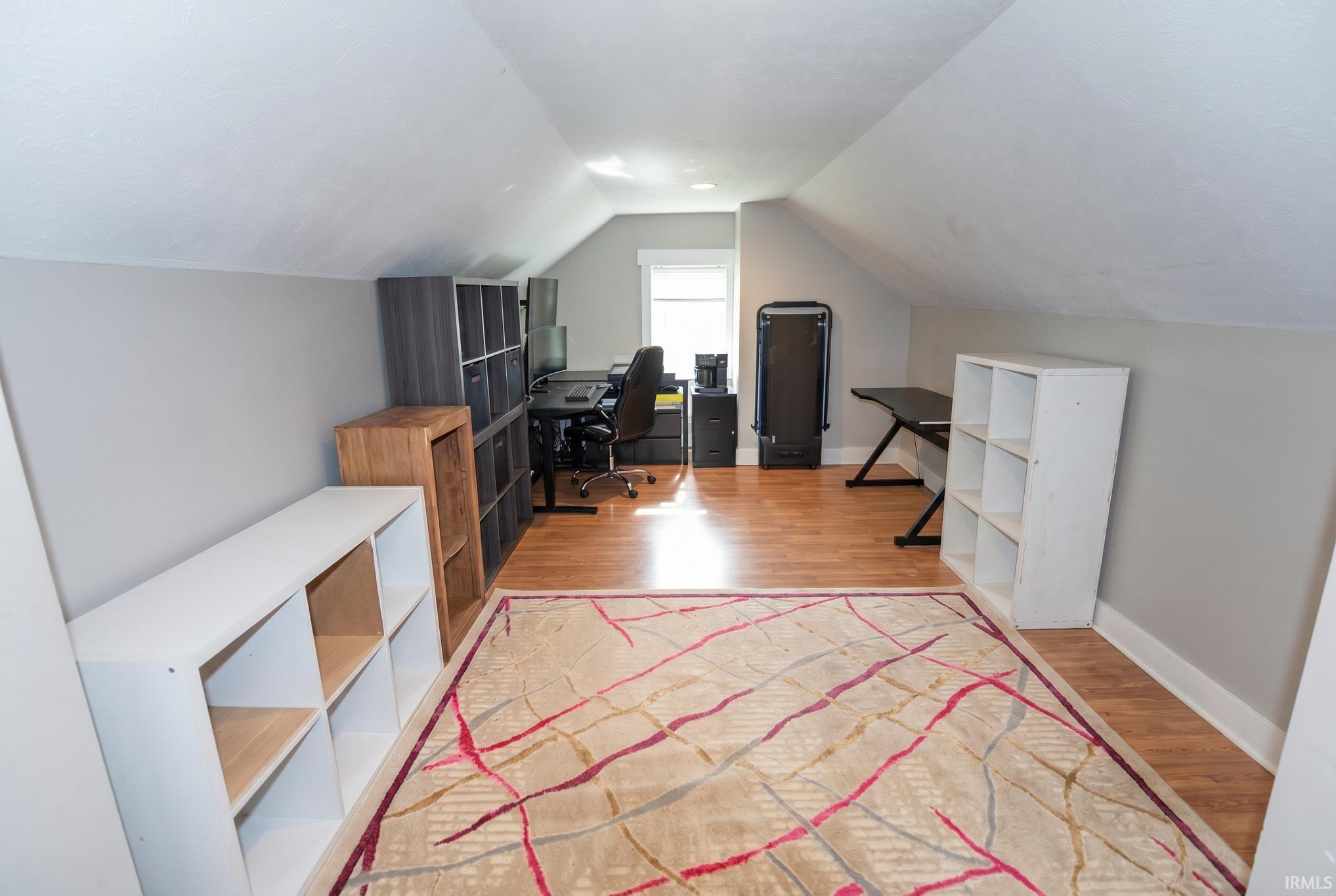 214 E Oakside Street South Bend IN 46614