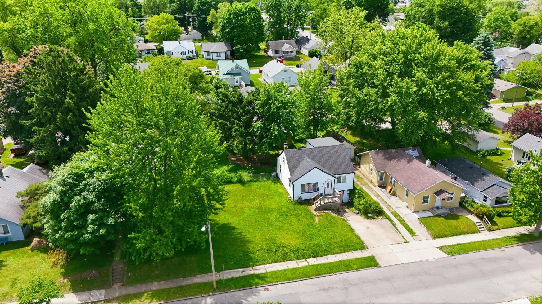 214 E Oakside Street South Bend IN 46614