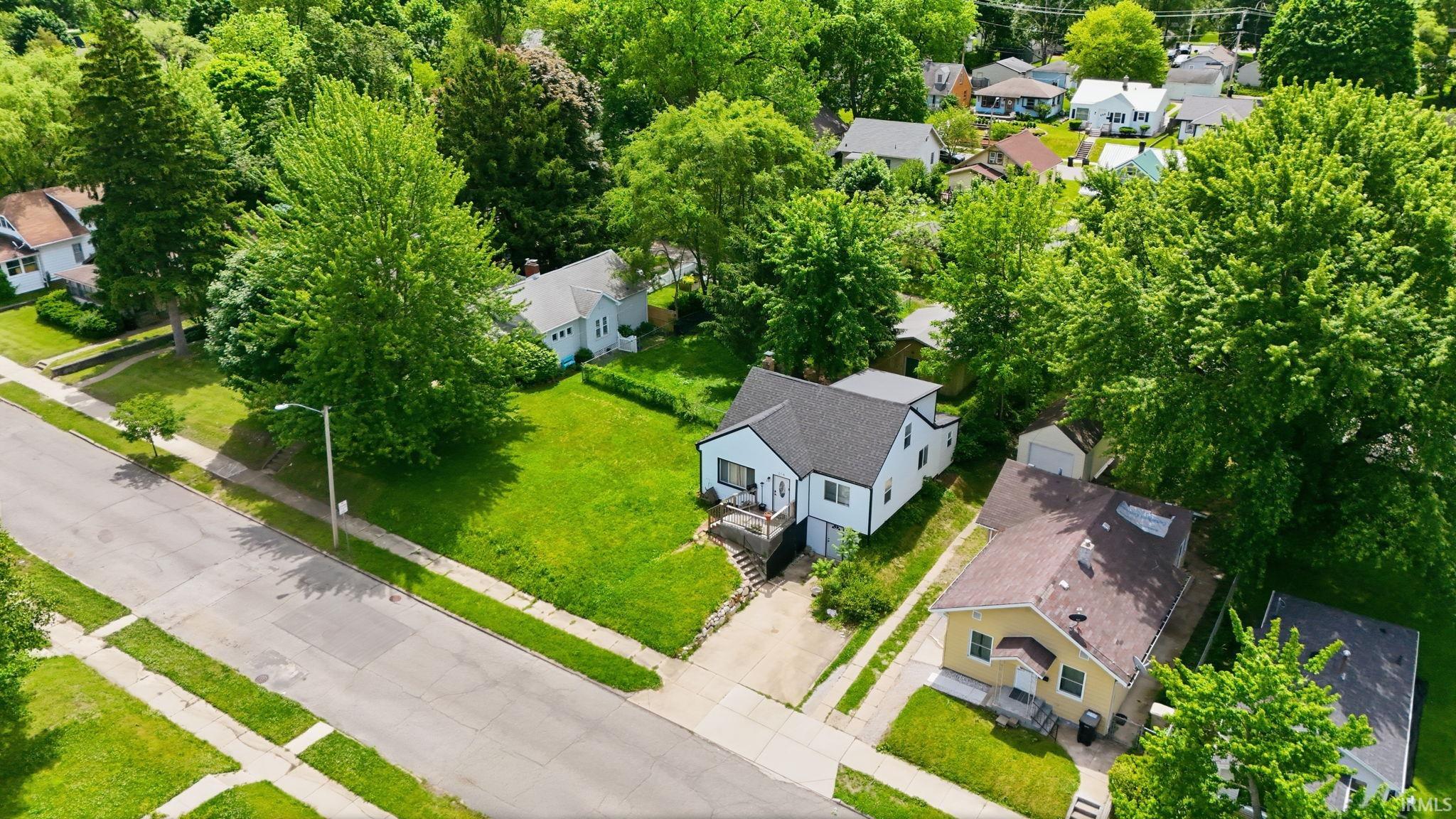 214 E Oakside Street South Bend IN 46614