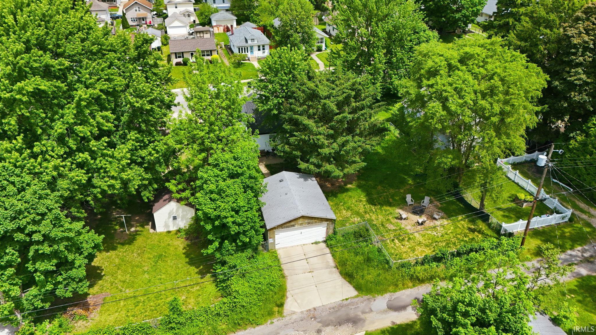 214 E Oakside Street South Bend IN 46614
