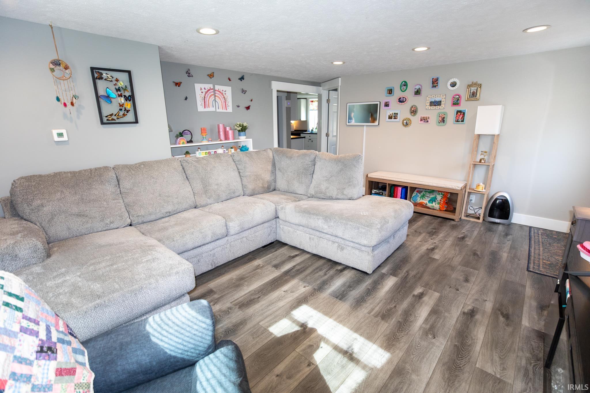 214 E Oakside Street South Bend IN 46614