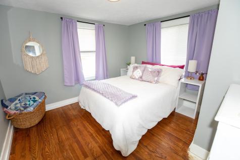214 E Oakside Street South Bend IN 46614