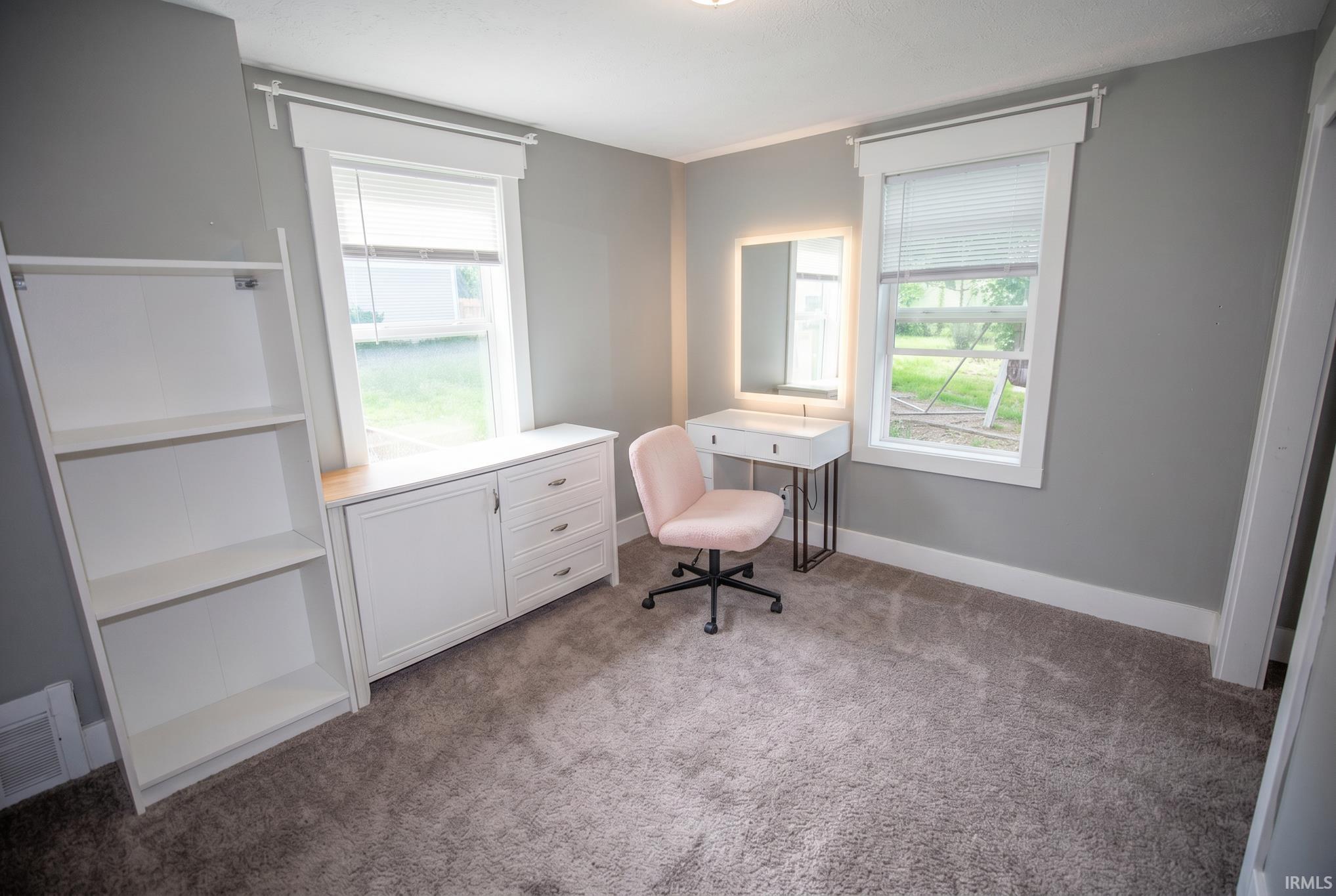 214 E Oakside Street South Bend IN 46614