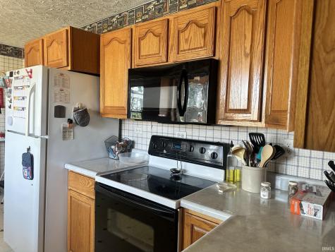 13757 S County Road 700 E Galveston IN 46932