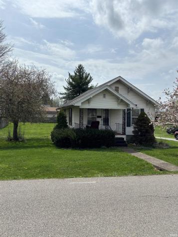 205 E Arthur Street Salem IN 47167