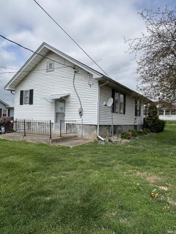 205 E Arthur Street Salem IN 47167