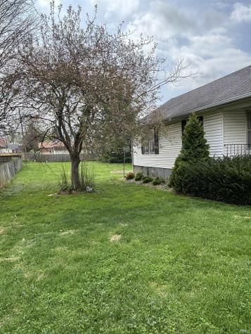 205 E Arthur Street Salem IN 47167