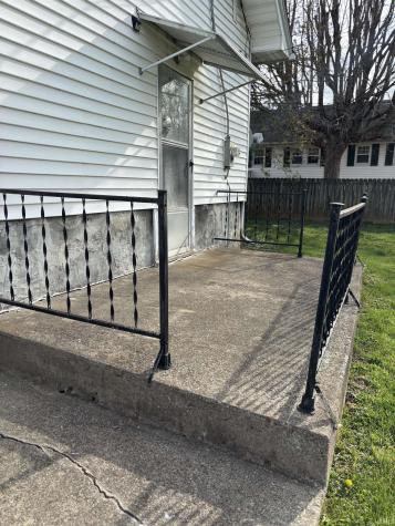 205 E Arthur Street Salem IN 47167
