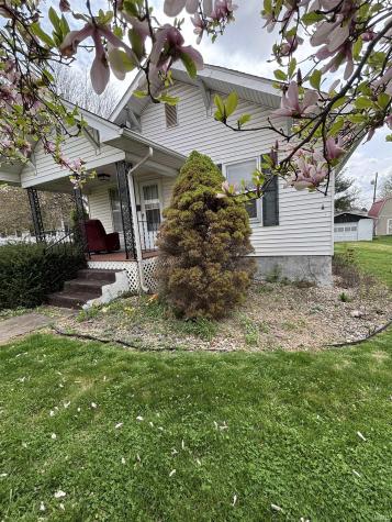 205 E Arthur Street Salem IN 47167