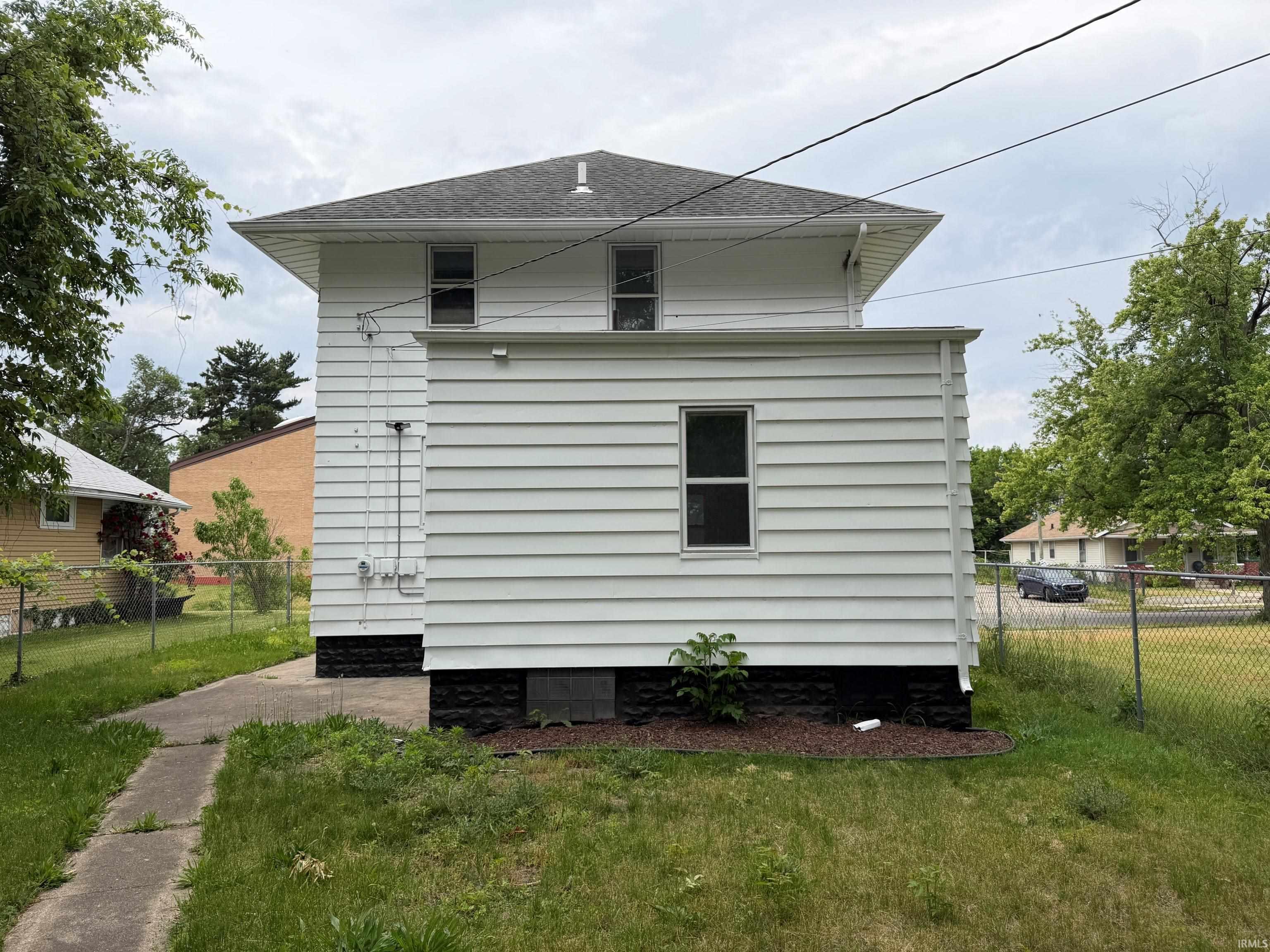 1123 Miner Street South Bend IN 46617