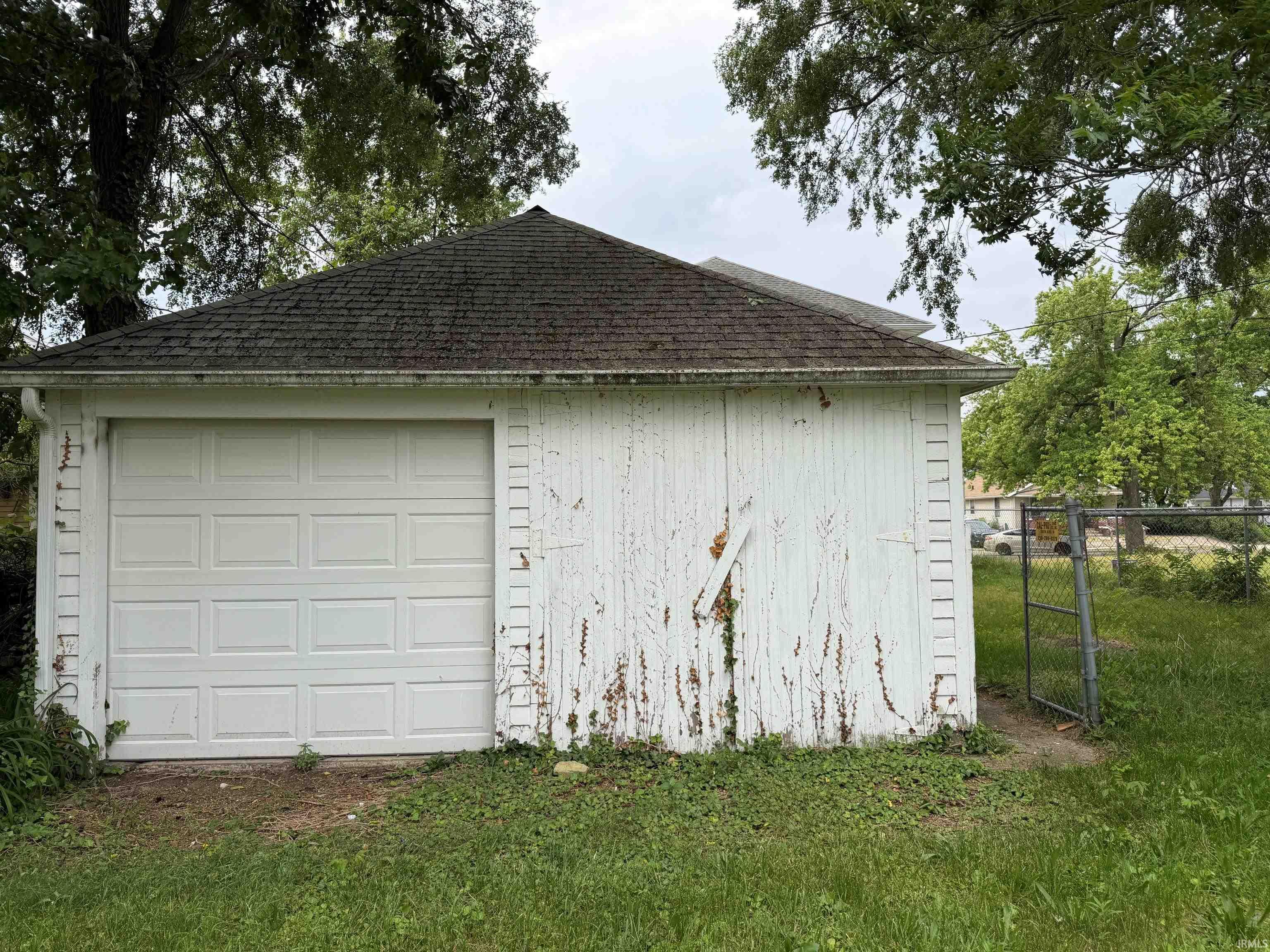 1123 Miner Street South Bend IN 46617
