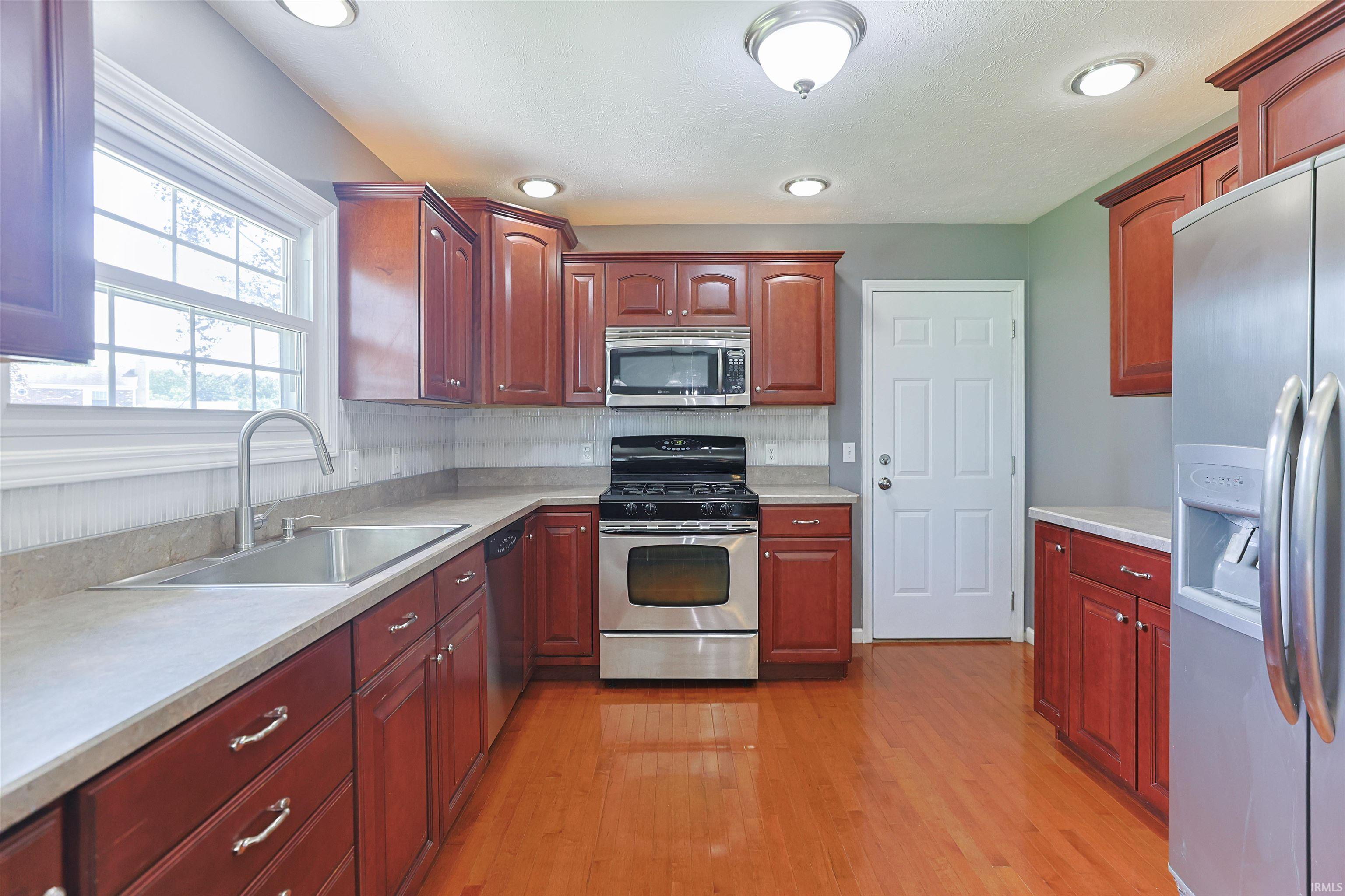 3015 Waverly Court Mishawaka IN 46544