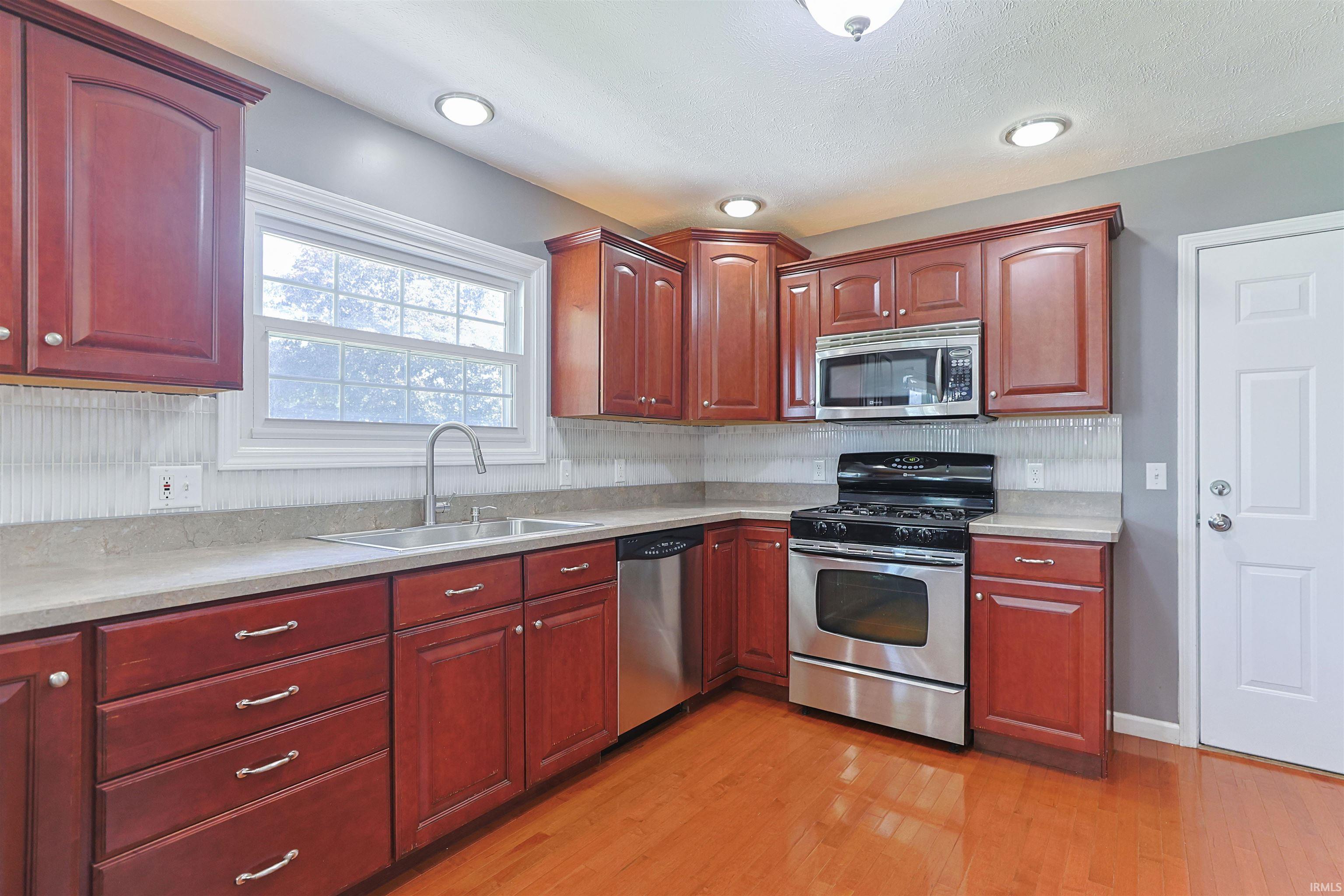 3015 Waverly Court Mishawaka IN 46544