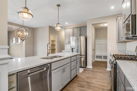 11711 Whistling Trail Fort Wayne IN 46818