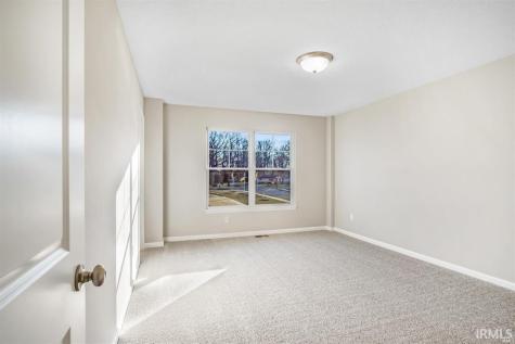 11711 Whistling Trail Fort Wayne IN 46818