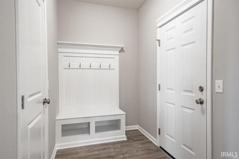 11711 Whistling Trail Fort Wayne IN 46818