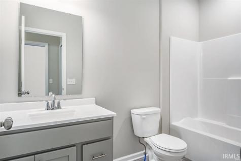 11711 Whistling Trail Fort Wayne IN 46818