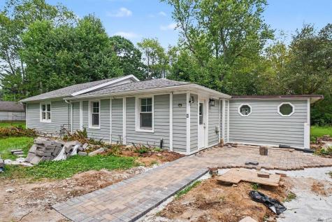 52776 Shellbark Avenue South Bend IN 46628