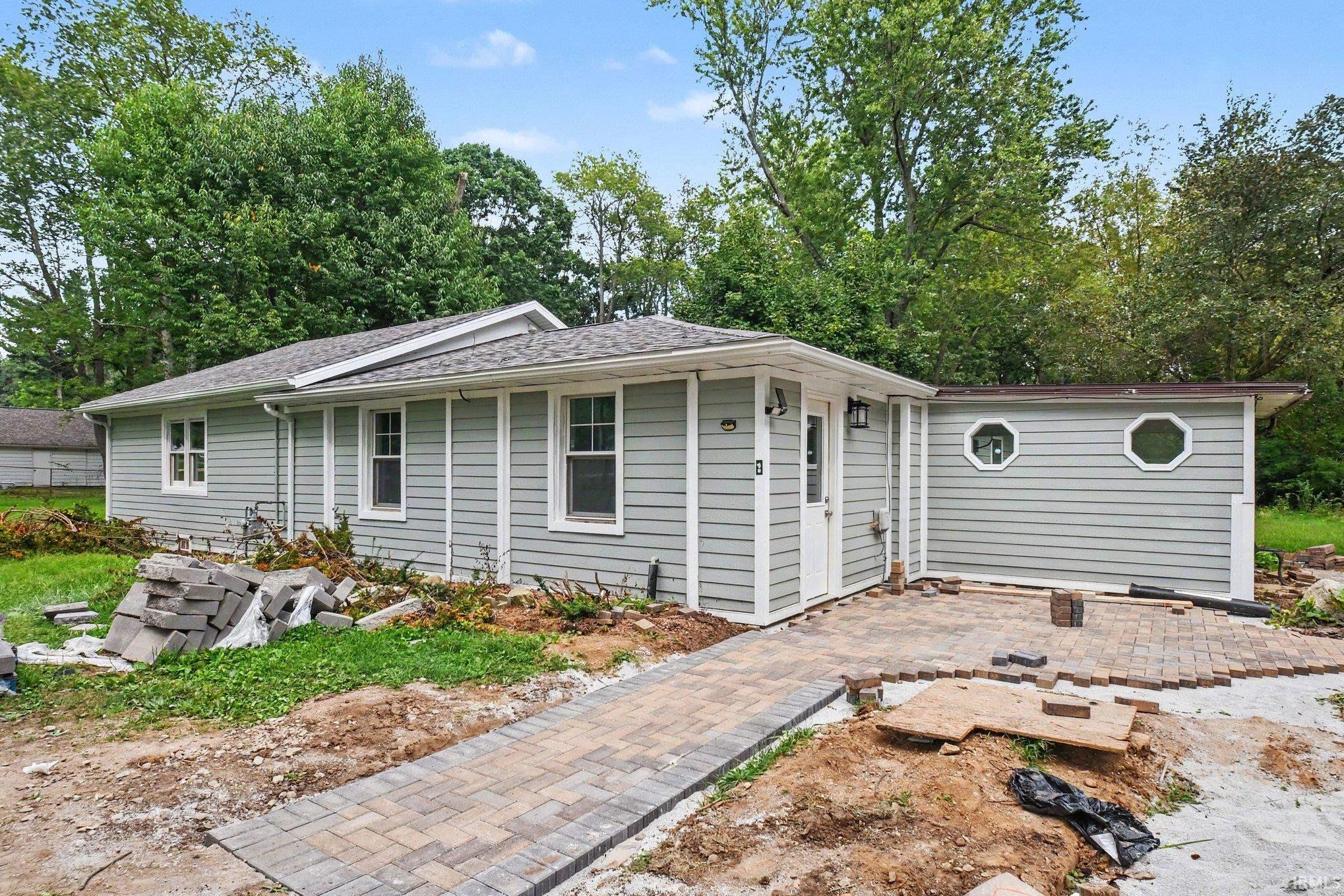 52776 Shellbark Avenue South Bend IN 46628