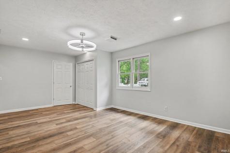 52776 Shellbark Avenue South Bend IN 46628