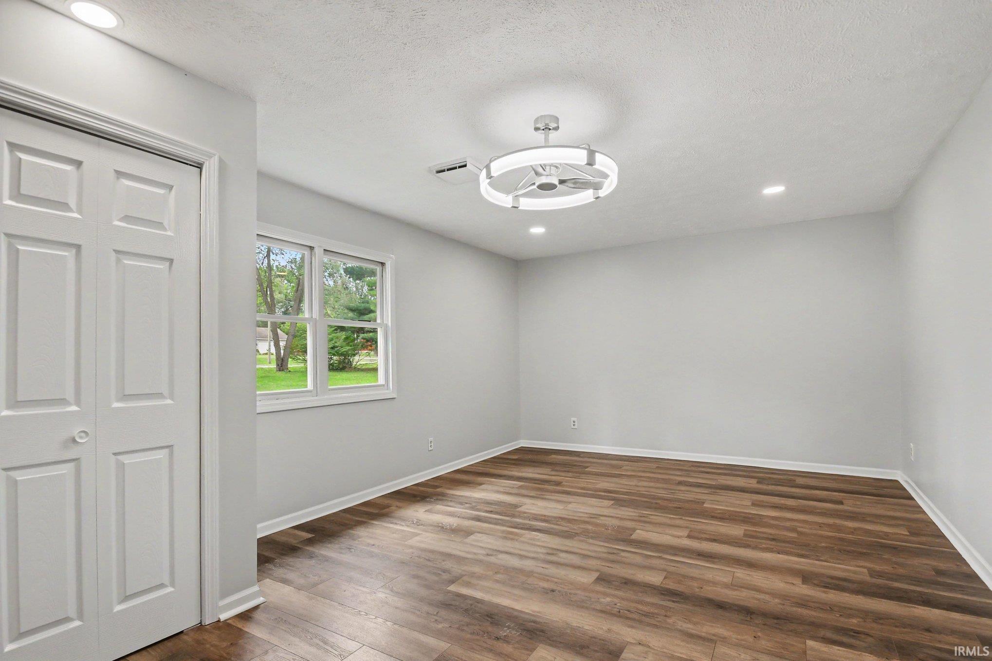 52776 Shellbark Avenue South Bend IN 46628