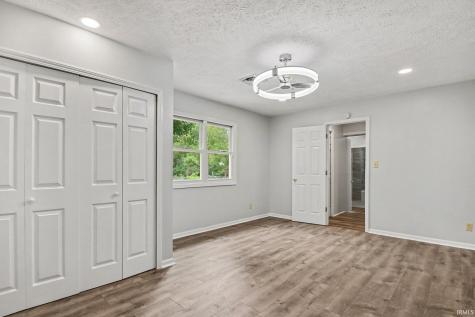 52776 Shellbark Avenue South Bend IN 46628