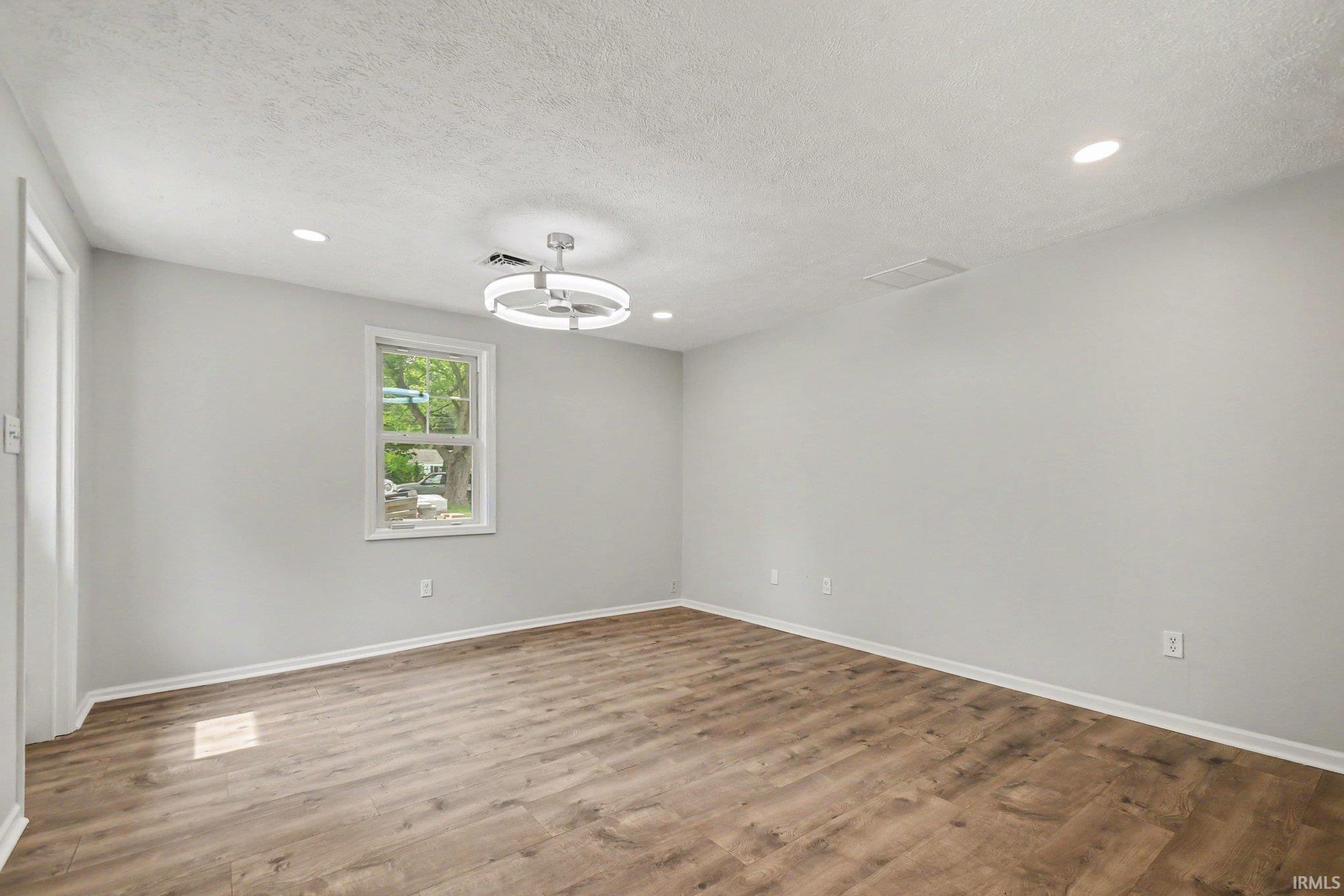 52776 Shellbark Avenue South Bend IN 46628