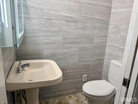 52776 Shellbark Avenue South Bend IN 46628