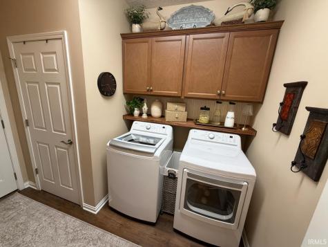 8242 Edenton Drive Evansville IN 47715