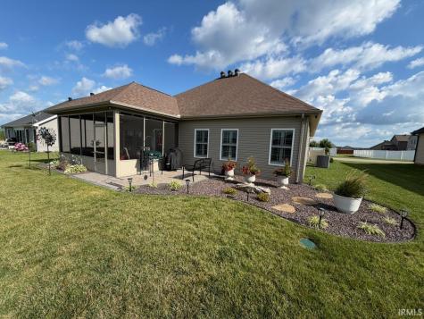 8242 Edenton Drive Evansville IN 47715