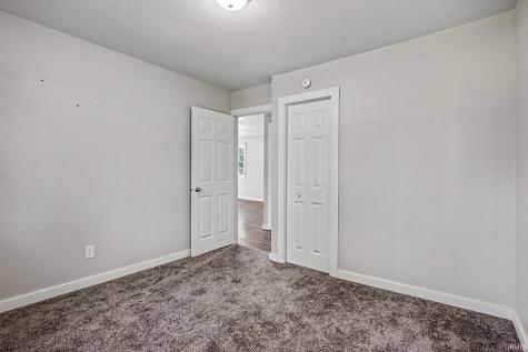 108 River Street Ligonier IN 46767