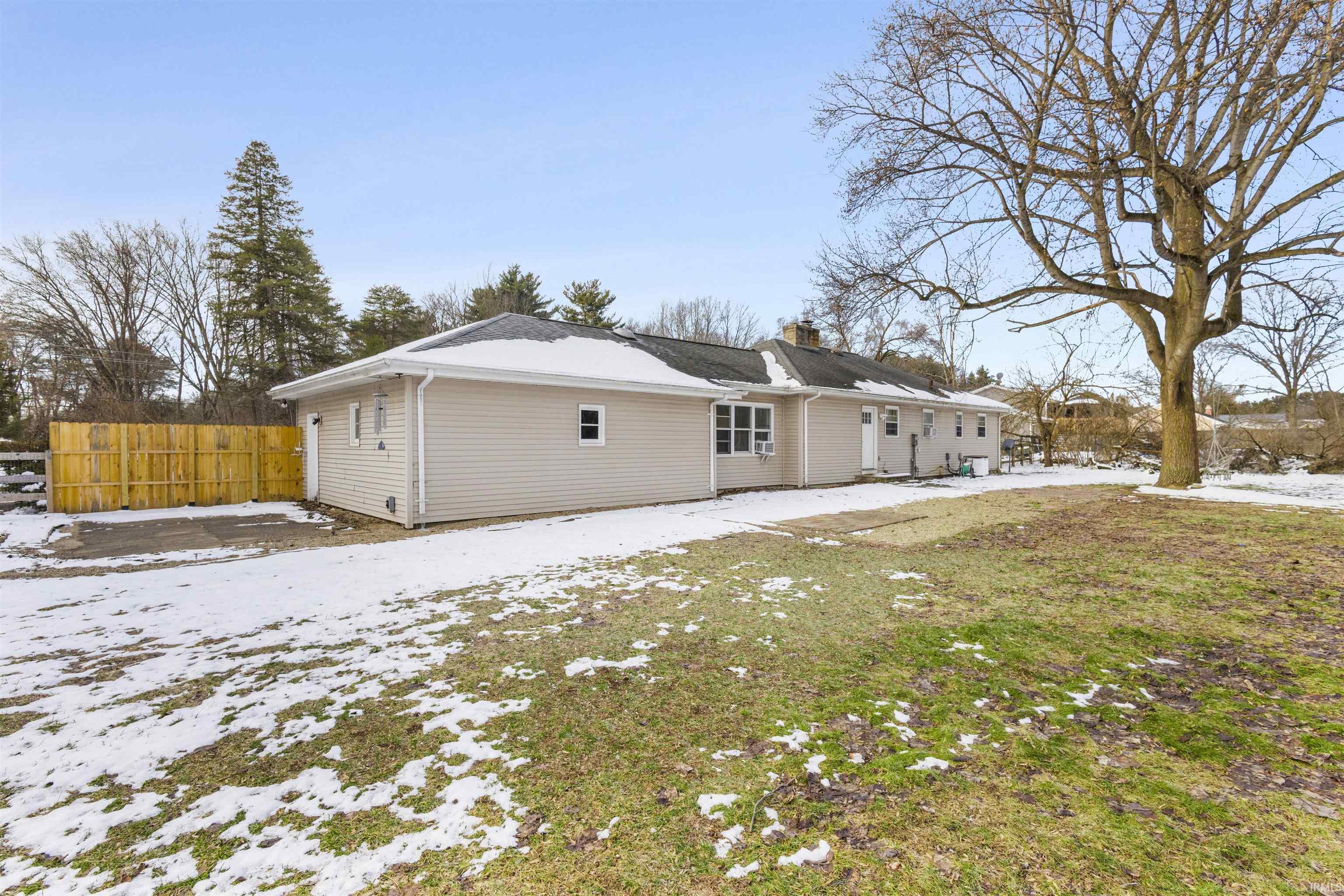 11103 Edison Road Osceola IN 46561