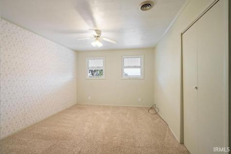 106 E Marks Street Swayzee IN 46986