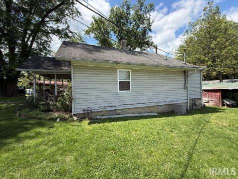 445 E Vine Street Mitchell IN 47446