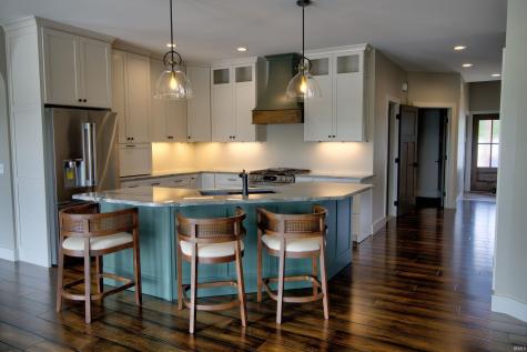 1422 S Harkless Drive Syracuse IN 46567