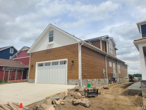 1422 S Harkless Drive Syracuse IN 46567