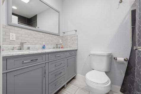 530 W Barber Street Hartford City IN 47348