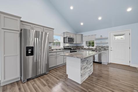 530 W Barber Street Hartford City IN 47348