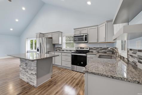 530 W Barber Street Hartford City IN 47348