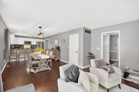 728 Dogwood Lane Warsaw IN 46580