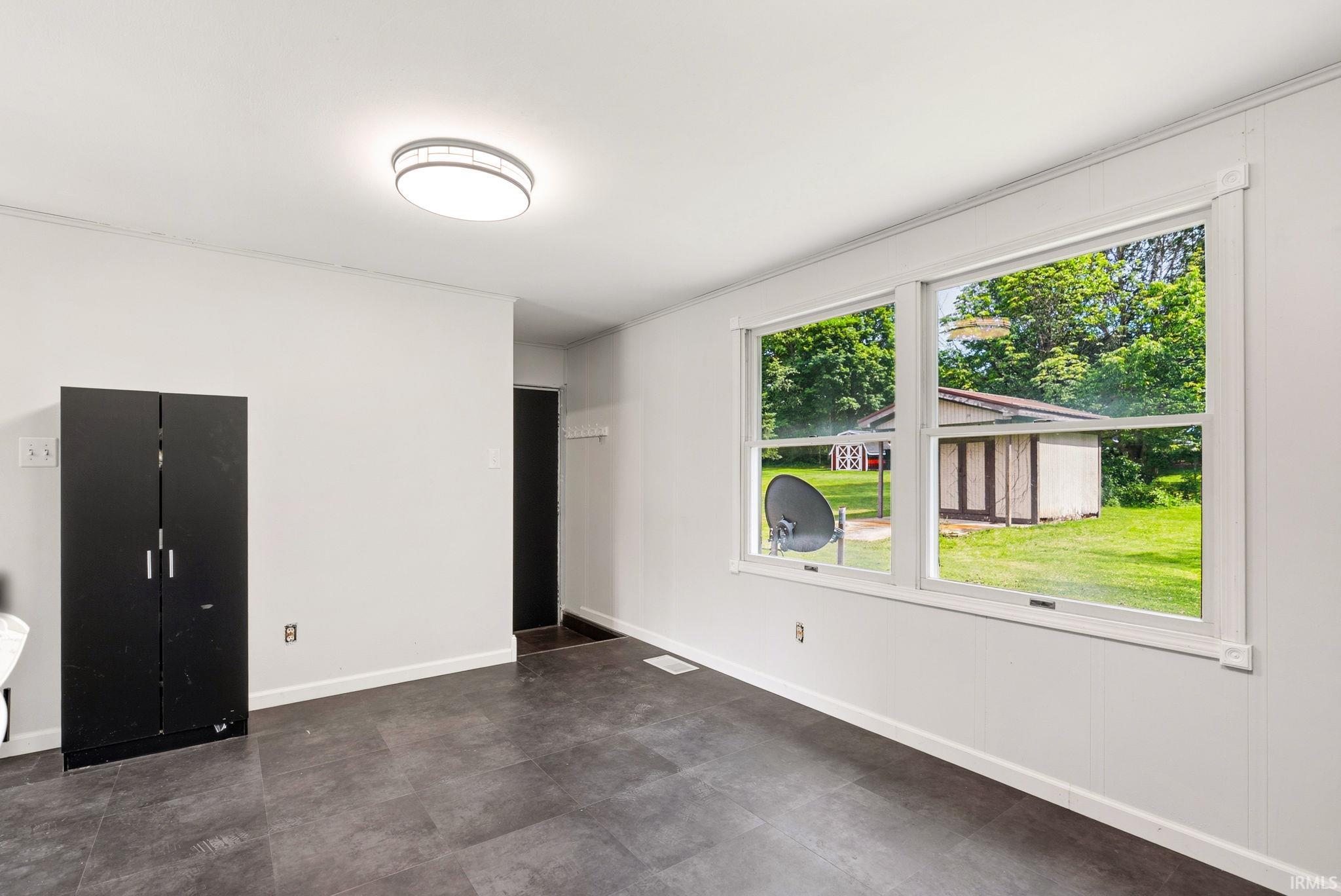 2619 E Robby Drive Warsaw IN 46580