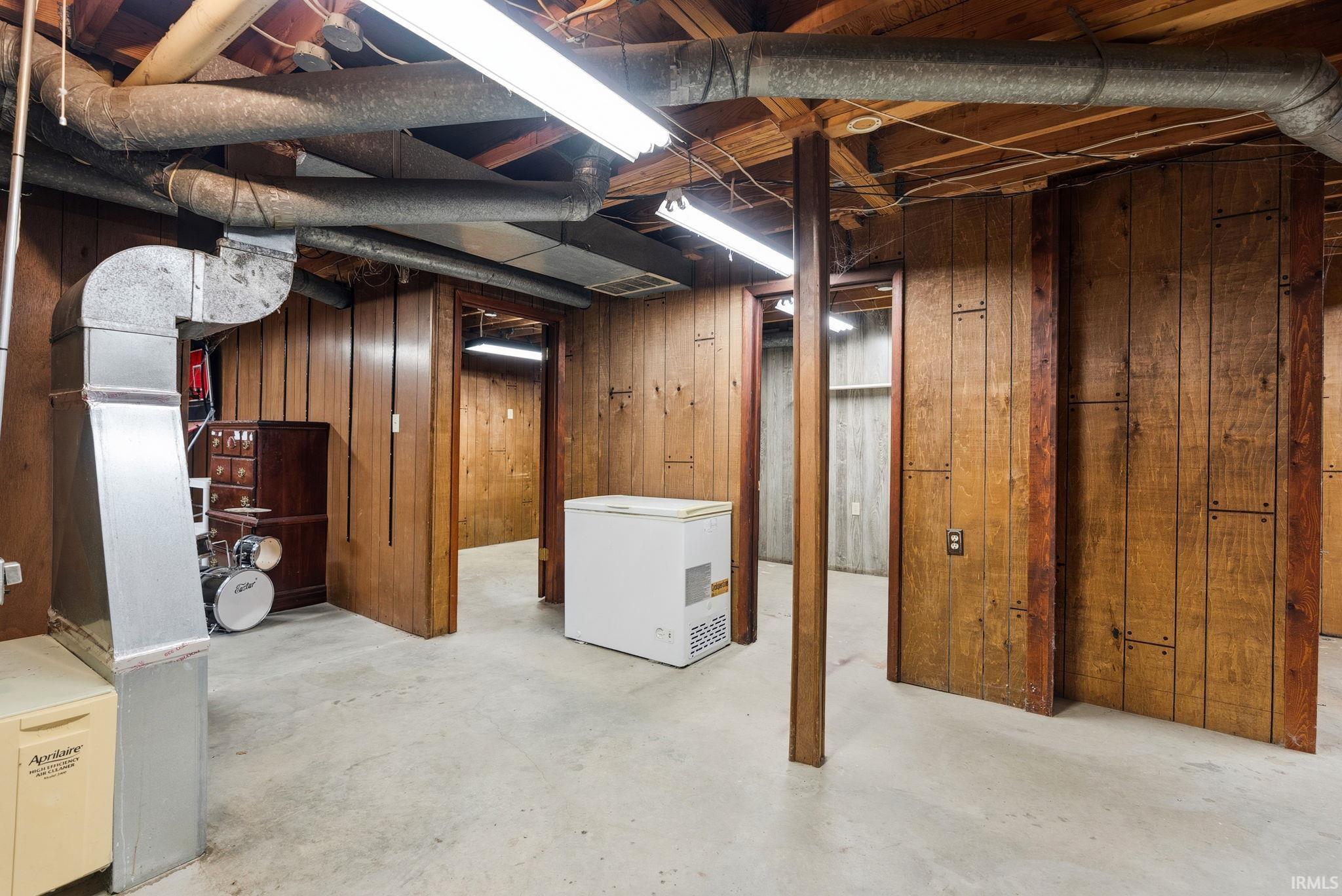 2619 E Robby Drive Warsaw IN 46580