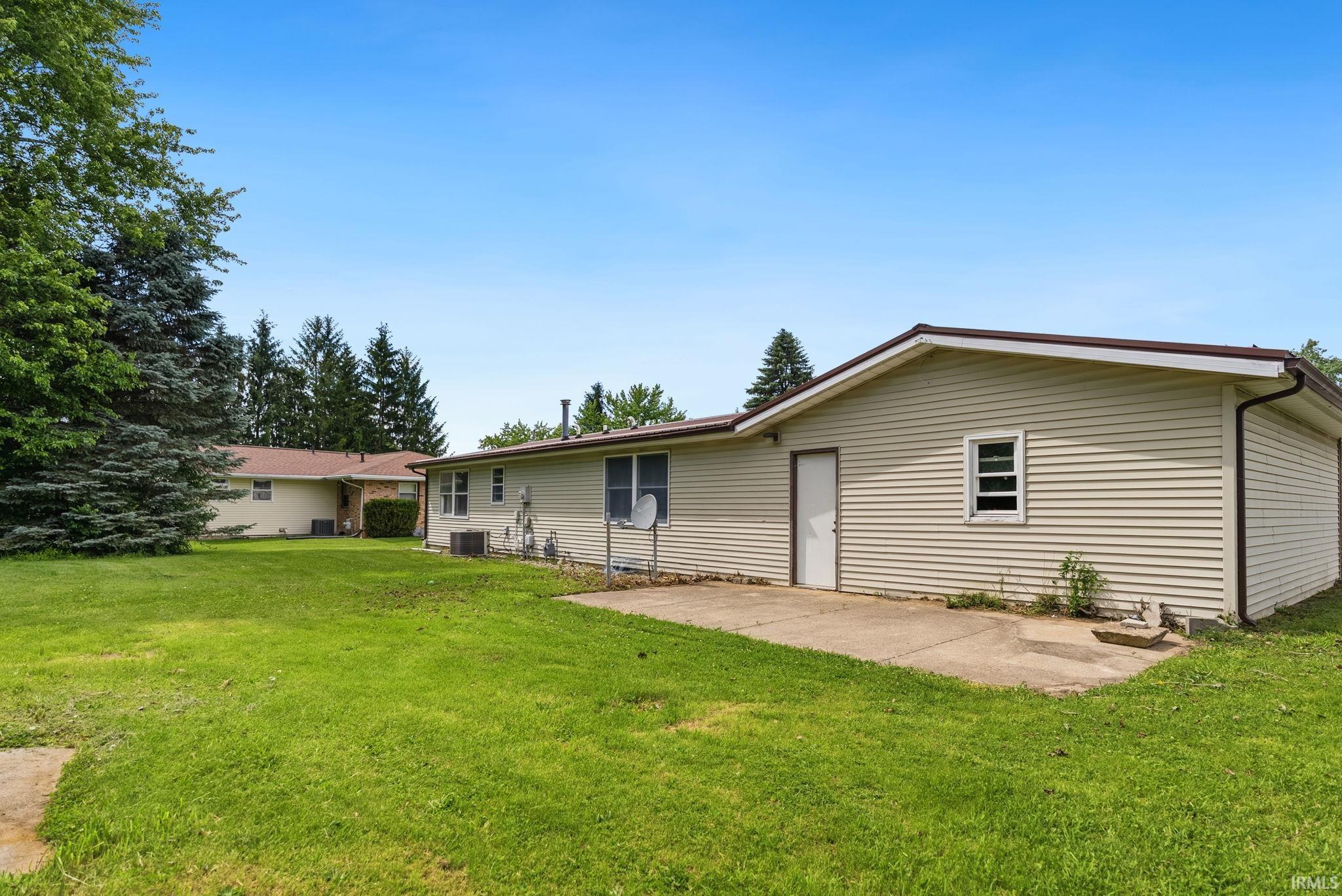 2619 E Robby Drive Warsaw IN 46580